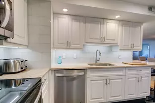 5600 N Flagler Dr, West Palm Beach, FL 33407 - Photo 4