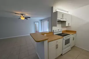14 Crossings Cir, Boynton Beach, FL 33435 - Photo 4