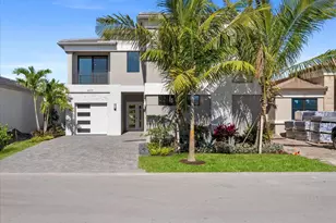 9377 Tangerine Coast Dr, Boca Raton, FL 33434 - Photo 2