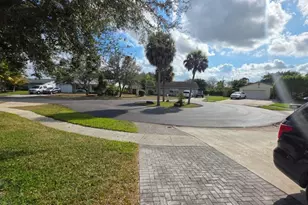 131 Puffin Ct, Royal Palm Beach, FL 33411 - Photo 4