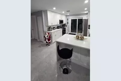 131 Puffin Court, Royal Palm Beach, FL 33411 - Photo 10