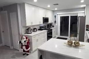 131 Puffin Ct, Royal Palm Beach, FL 33411 - Photo 10