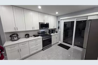 131 Puffin Court, Royal Palm Beach, FL 33411 - Photo 12