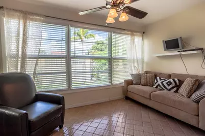 8 Willowbrook Lane #208, Delray Beach, FL 33446 - Photo 4