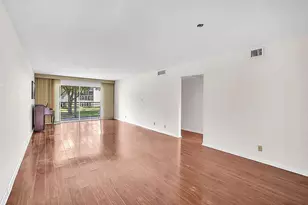 2302 Lucaya Ln, Pompano Beach, FL 33067 - Photo 8