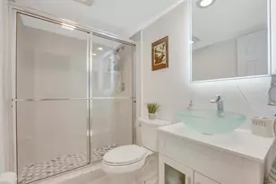 3800 Oaks Clubhouse Dr, Pompano Beach, FL 33069 - Photo 8