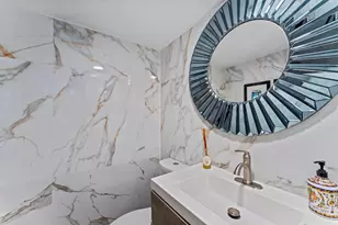 20379 W Country Club Dr, Aventura, FL 33180 - Photo 12