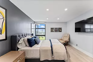 20379 W Country Club Dr, Aventura, FL 33180 - Photo 14