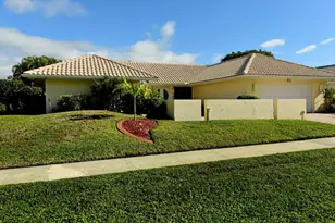 5979 Pinebrook Dr, Boca Raton, FL 33433 - Photo 2