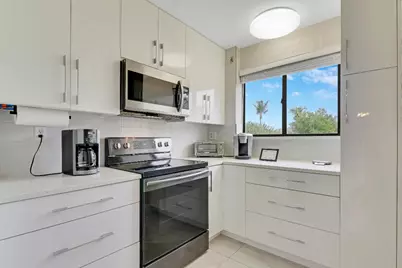 360 Bella Vista Court N #60, Jupiter, FL 33477 - Photo 12