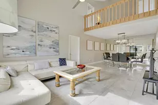 360 Bella Vista Ct N, Jupiter, FL 33477 - Photo 1