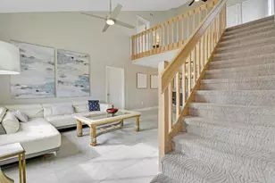 360 Bella Vista Ct N, Jupiter, FL 33477 - Photo 2