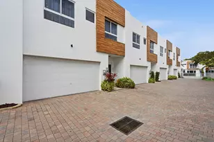 1241 NE 18th Ave, Fort Lauderdale, FL 33304 - Photo 2