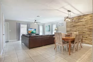 1002 Ave E E, Fort Pierce, FL 34950 - Photo 2