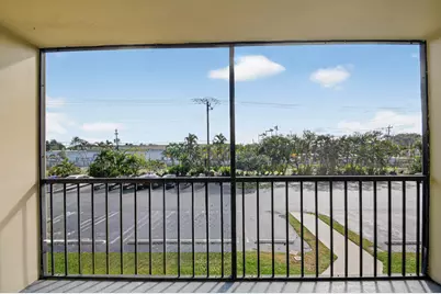 719 Sunny Pine Way #D2, Greenacres, FL 33415 - Photo 12