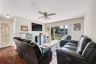 354 Lake Frances Dr, West Palm Beach, FL 33411 - Photo 6