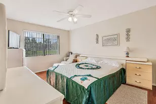 354 Lake Frances Dr, West Palm Beach, FL 33411 - Photo 12