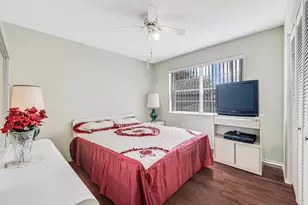 354 Lake Frances Dr, West Palm Beach, FL 33411 - Photo 16