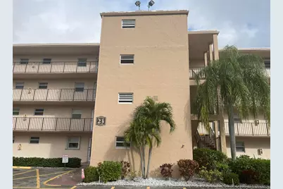 725 Lori Drive #106, Palm Springs, FL 33461 - Photo 1