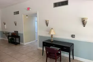 725 Lori Dr, Palm Springs, FL 33461 - Photo 40