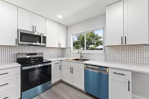 2075 7th Ct SW, Vero Beach, FL 32962 - Photo 8