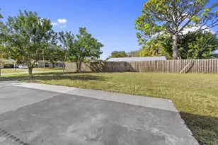 2075 7th Ct SW, Vero Beach, FL 32962 - Photo 22