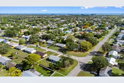 2075 7th Court SW, Vero Beach, FL 32962 - Photo 2