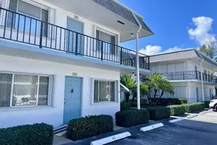 2880 Lake Osborne Dr, Lake Worth Beach, FL 33461 - Photo 2