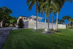 875 NW 120th Ave, Plantation, FL 33325 - Photo 32