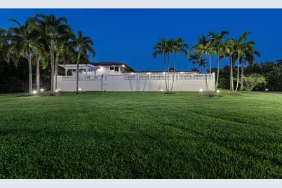 875 NW 120th Avenue, Plantation, FL 33325 - Photo 6