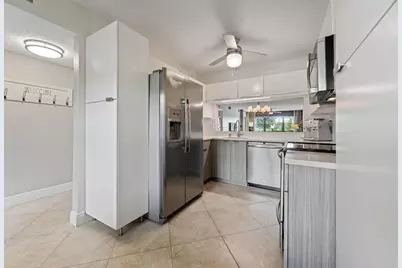 7649 Tahiti Lane #103, Lake Worth, FL 33467 - Photo 8