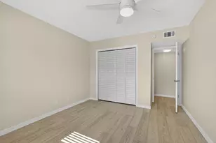 51 Stratford D, West Palm Beach, FL 33417 - Photo 12