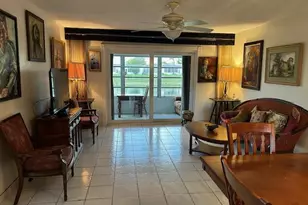 225 Lake Meryl Dr, West Palm Beach, FL 33411 - Photo 6