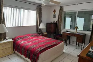 225 Lake Meryl Dr, West Palm Beach, FL 33411 - Photo 8