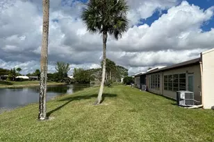 225 Lake Meryl Dr, West Palm Beach, FL 33411 - Photo 16