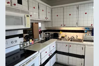 225 Lake Meryl Drive, West Palm Beach, FL 33411 - Photo 2