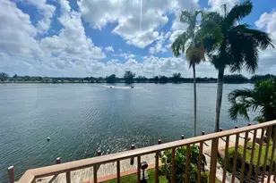 1100 Crystal Lake Dr, Pompano Beach, FL 33064 - Photo 18