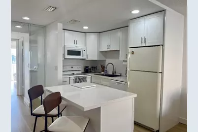 1100 Crystal Lake Drive #207, Deerfield Beach, FL 33064 - Photo 8