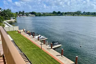 1100 Crystal Lake Dr, Deerfield Beach, FL 33064 - Photo 2