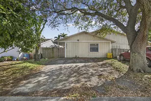 8682 Crater Terrace, West Palm Beach, FL 33403 - Photo 2