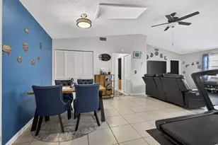 8682 Crater Terrace, West Palm Beach, FL 33403 - Photo 10