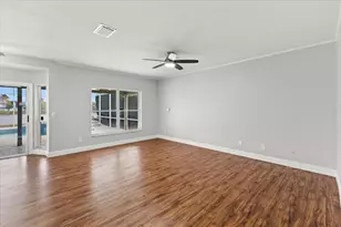 873 NW Waterlily Pl, Jensen Beach, FL 34957 - Photo 16