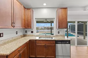 873 NW Waterlily Pl, Jensen Beach, FL 34957 - Photo 4