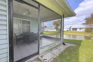 3851 Island Club Cir E, Lake Worth, FL 33462 - Photo 32