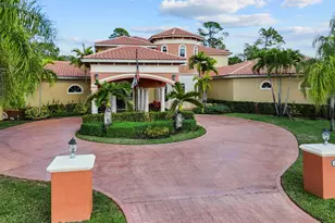 14471 Paddock Dr, Wellington, FL 33414 - Photo 1