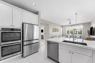 121 Palm Cir, Lake Worth Beach, FL 33462 - Photo 14