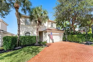 121 Palm Cir, Lake Worth, FL 33462 - Photo 2
