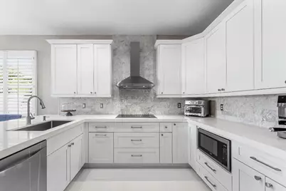 121 Palm Circle, Lake Worth, FL 33462 - Photo 12