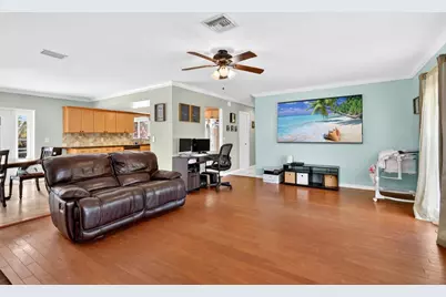 331 NE Camelot Drive, Port Saint Lucie, FL 34983 - Photo 8