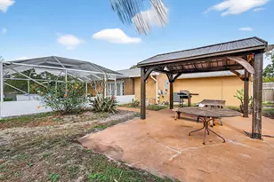 331 NE Camelot Dr, Port Saint Lucie, FL 34983 - Photo 38